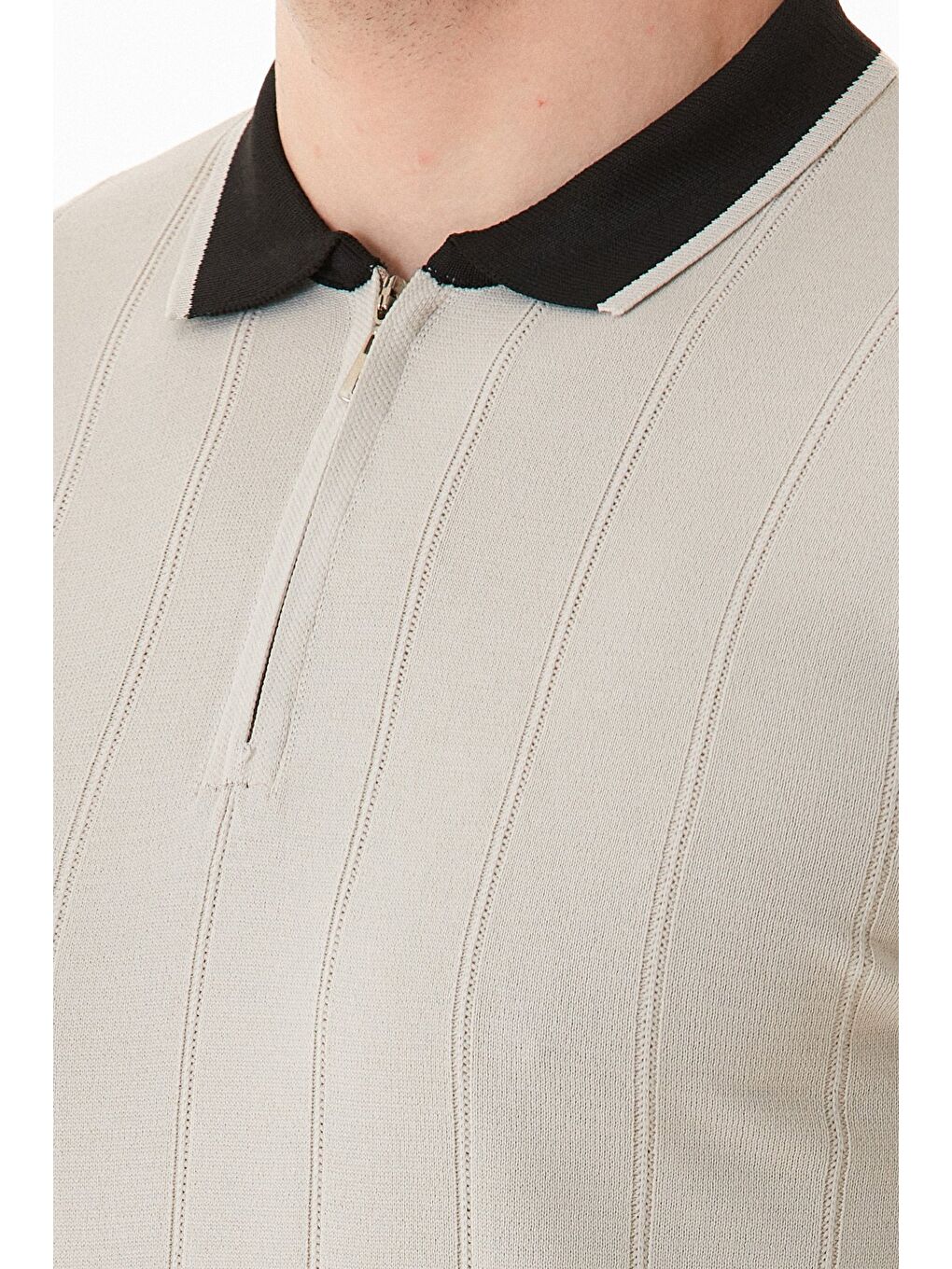 Bej Şeritli Fermuarlı Polo Yaka Triko Tişört-4