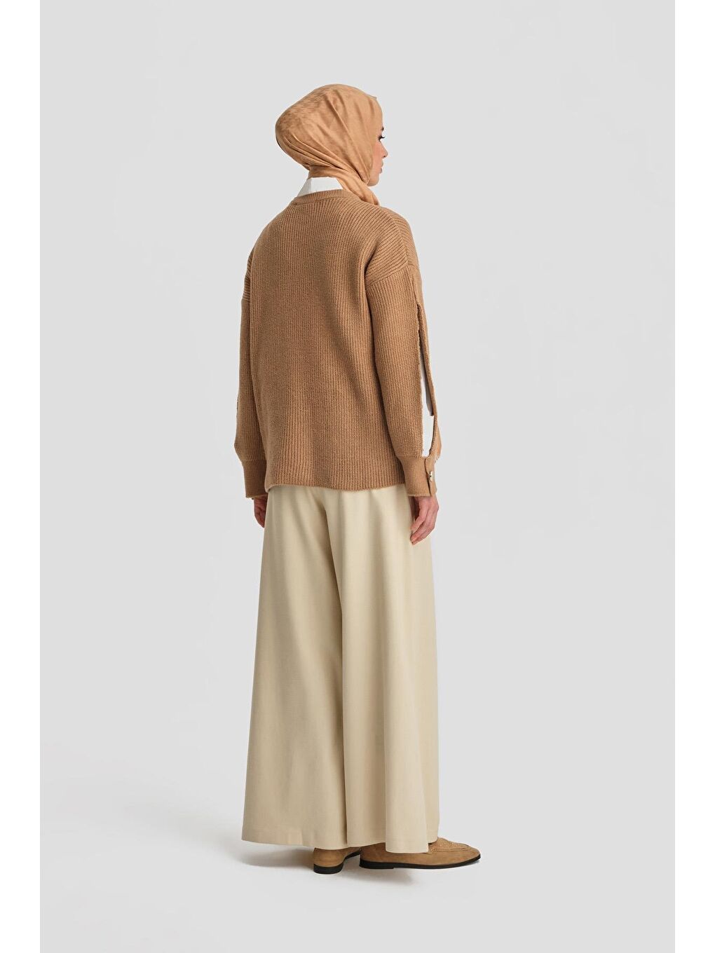 Kahverengi Kolu Yırtmaç Detaylı Kazak 24Kd4201 Camel-4