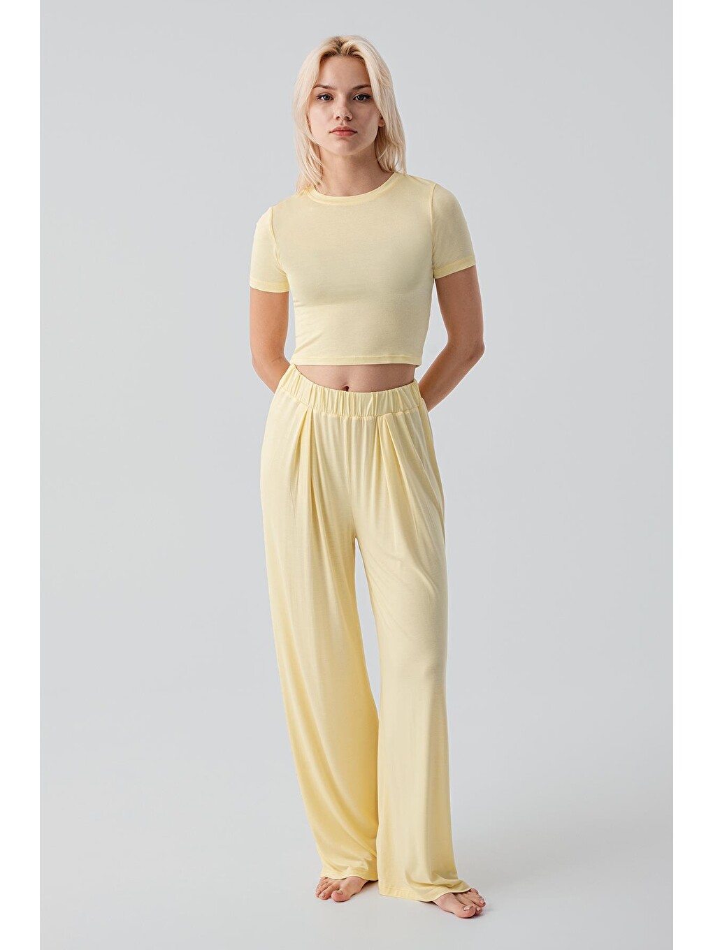 Sarı Kısa Kollu Crop Bol Paça Esnek Elastanlı Viskoz Soft Pijama Takım 17216-1