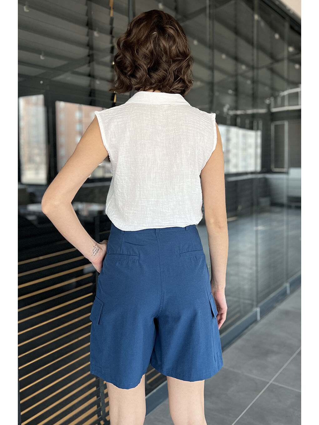 İndigo Kadın Yüksek Bel Kargo Cepli Şort-2