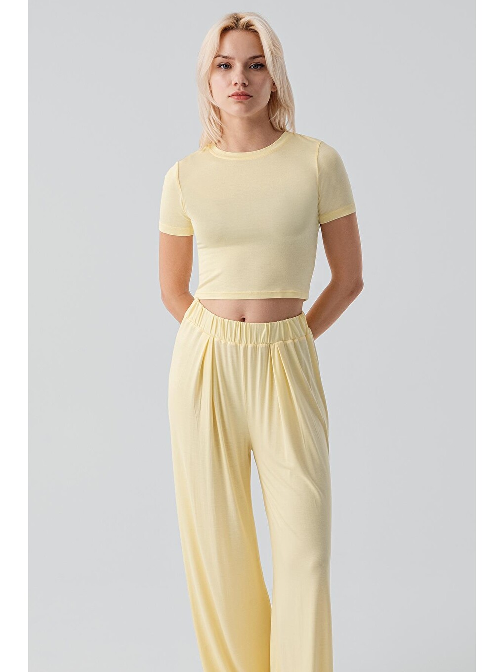 Sarı Kısa Kollu Crop Bol Paça Esnek Elastanlı Viskoz Soft Pijama Takım 17216-2