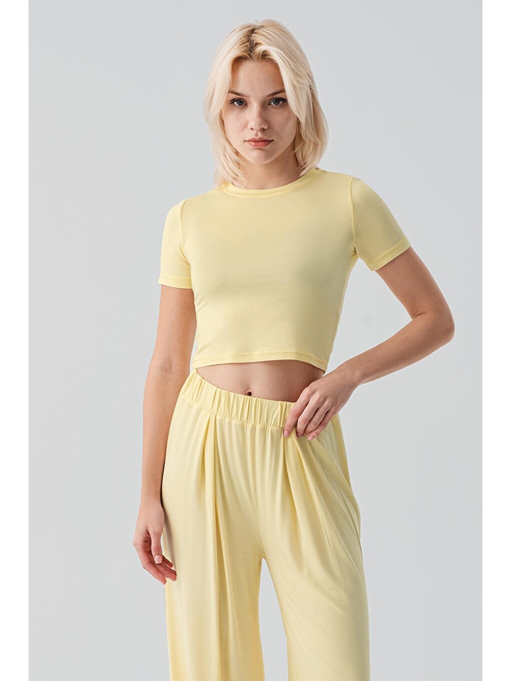 Sarı Kısa Kollu Crop Bol Paça Esnek Elastanlı Viskoz Soft Pijama Takım 17216-3