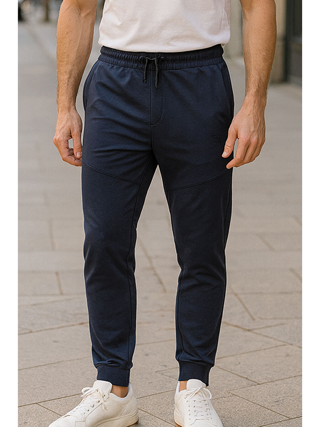 Paçası Beli Lastikli 3 Cepli Fermuar Detaylı Erkek Eşofman Altı 6630 Lacivert