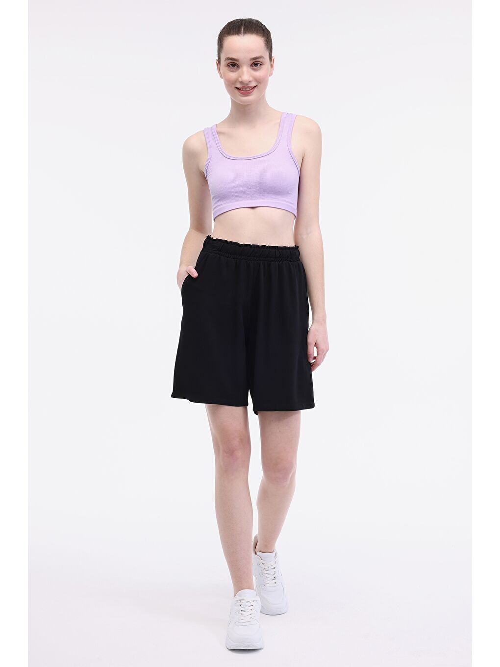 WL AIS 20BT262 5FX Siyah Kadın Şort-2