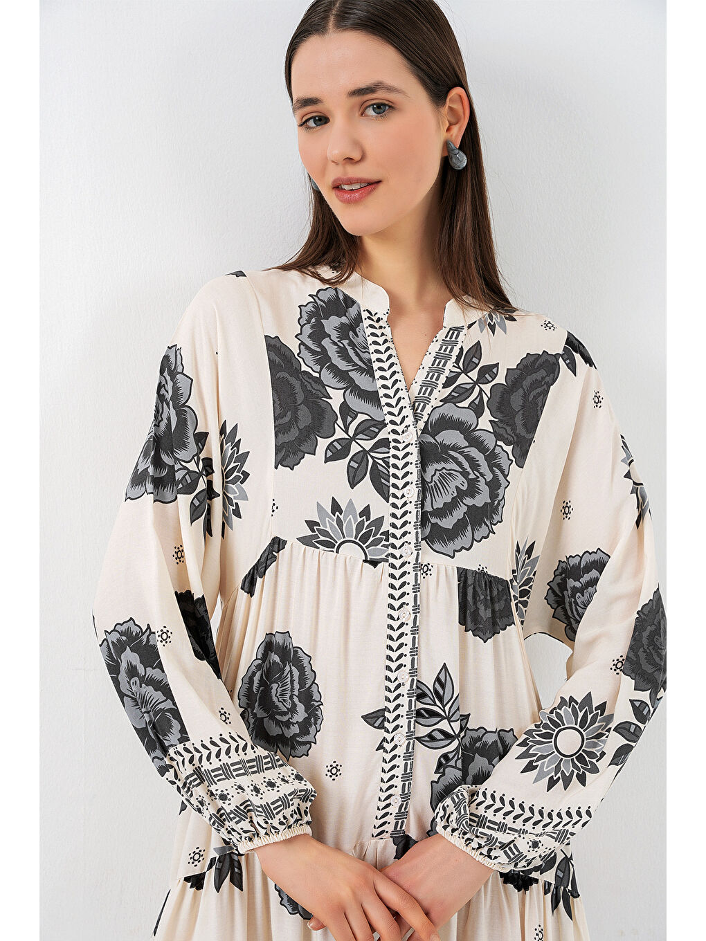 Kadın Desenli Uzun Tesettür Elbise 2585 - T. Ekru-1