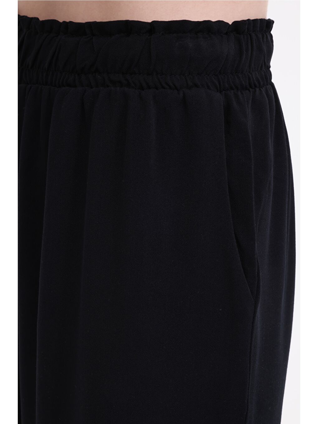 WL AIS 20BT262 5FX Siyah Kadın Şort-3