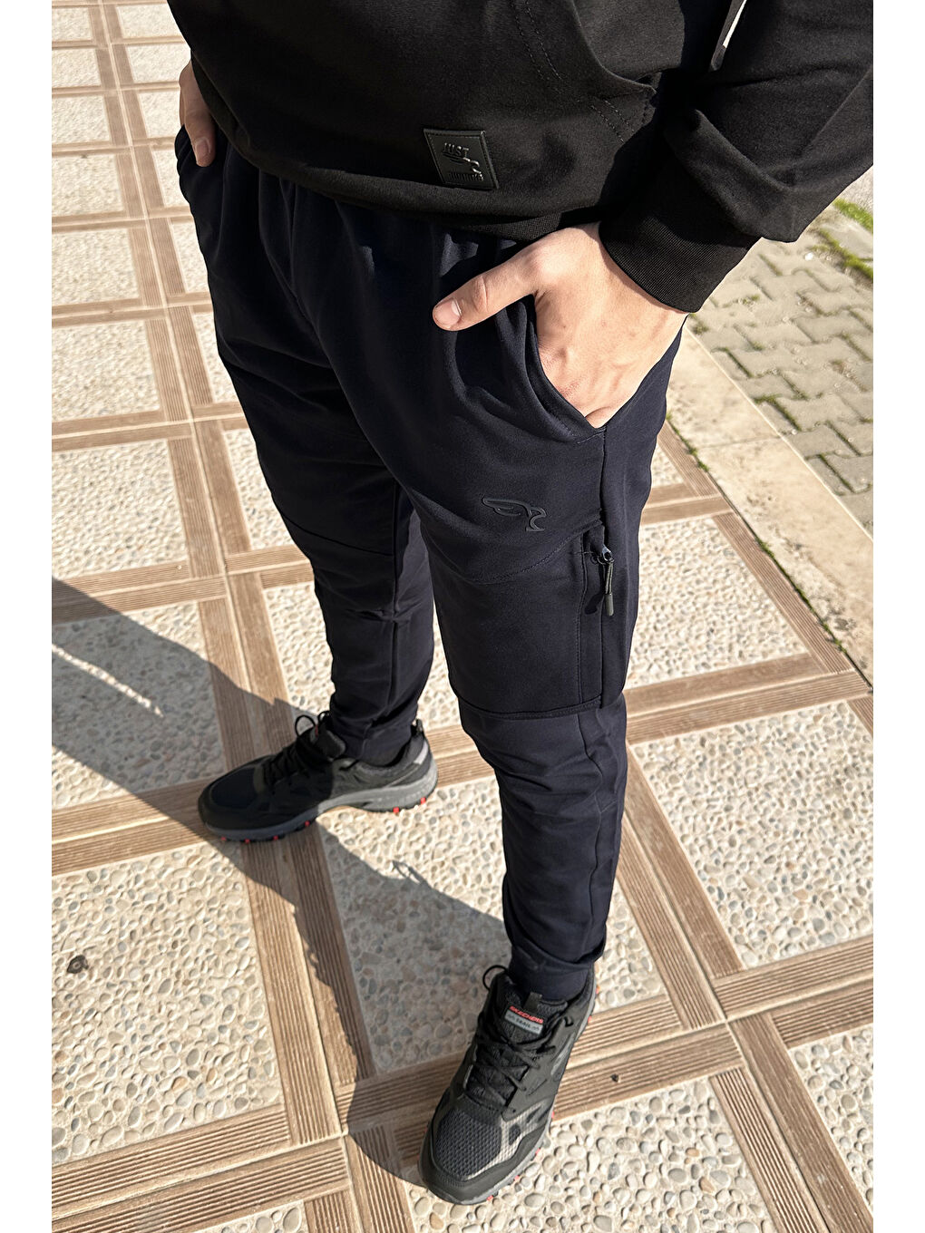 Paçası Beli Lastikli 3 Cepli Fermuar Detaylı Erkek Eşofman Altı 6630 Lacivert-1