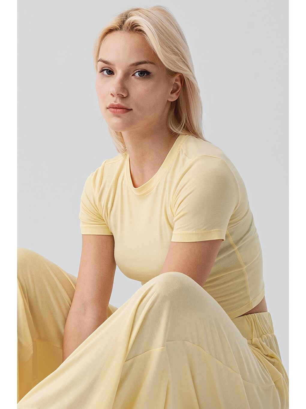 Sarı Kısa Kollu Crop Bol Paça Esnek Elastanlı Viskoz Soft Pijama Takım 17216-5