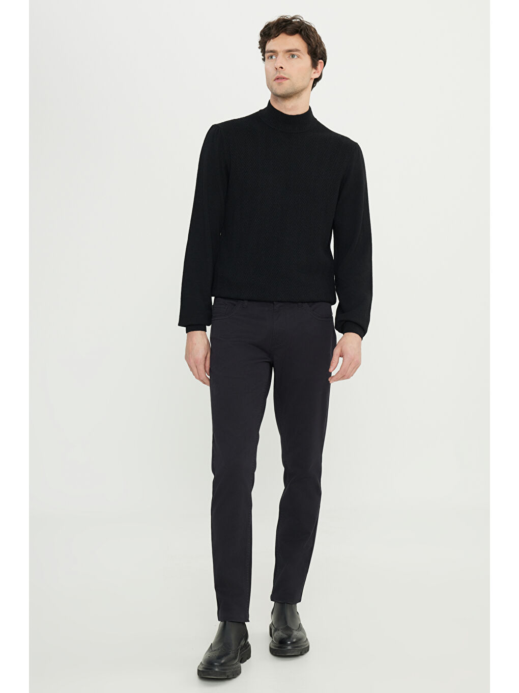 Erkek Siyah Pamuklu Slim Fit Dar Kesim 5 Cepli Armürlü Esnek Casual Pantolon