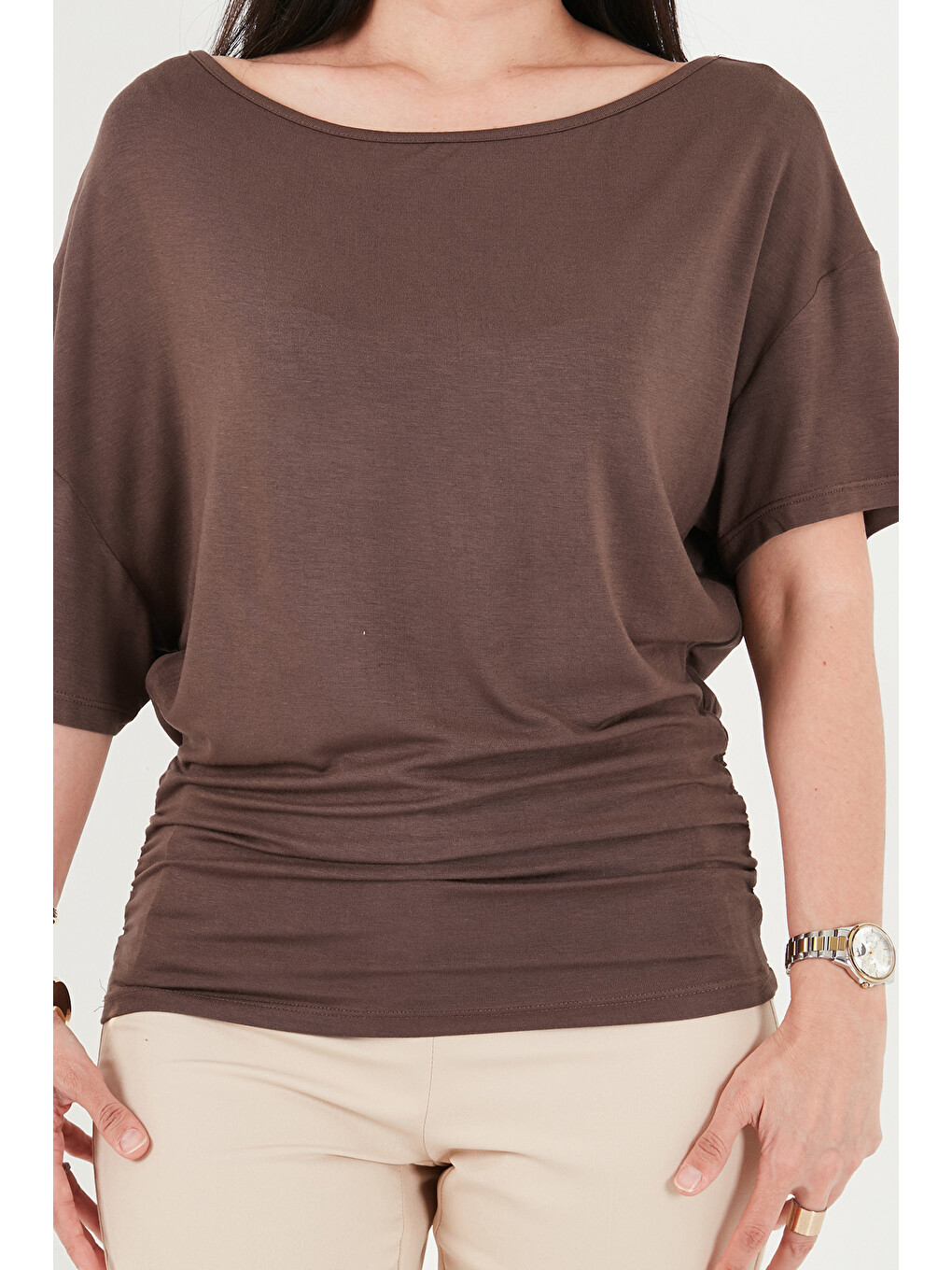 Kahverengi Standart Fit Drape Detaylı Yarasa Kol T Shirt 5866962-5