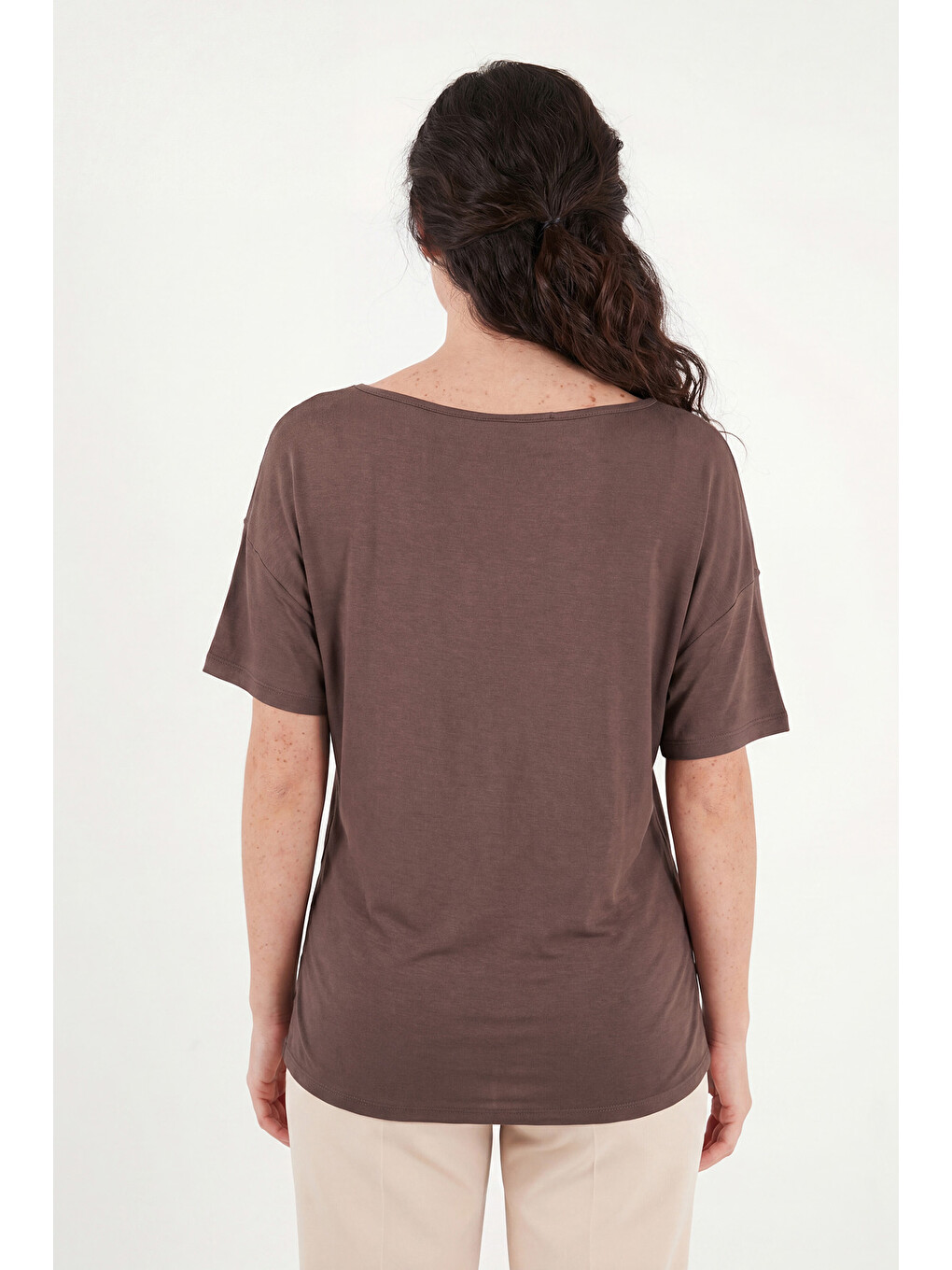 Kahverengi Standart Fit Drape Detaylı Yarasa Kol T Shirt 5866962-6