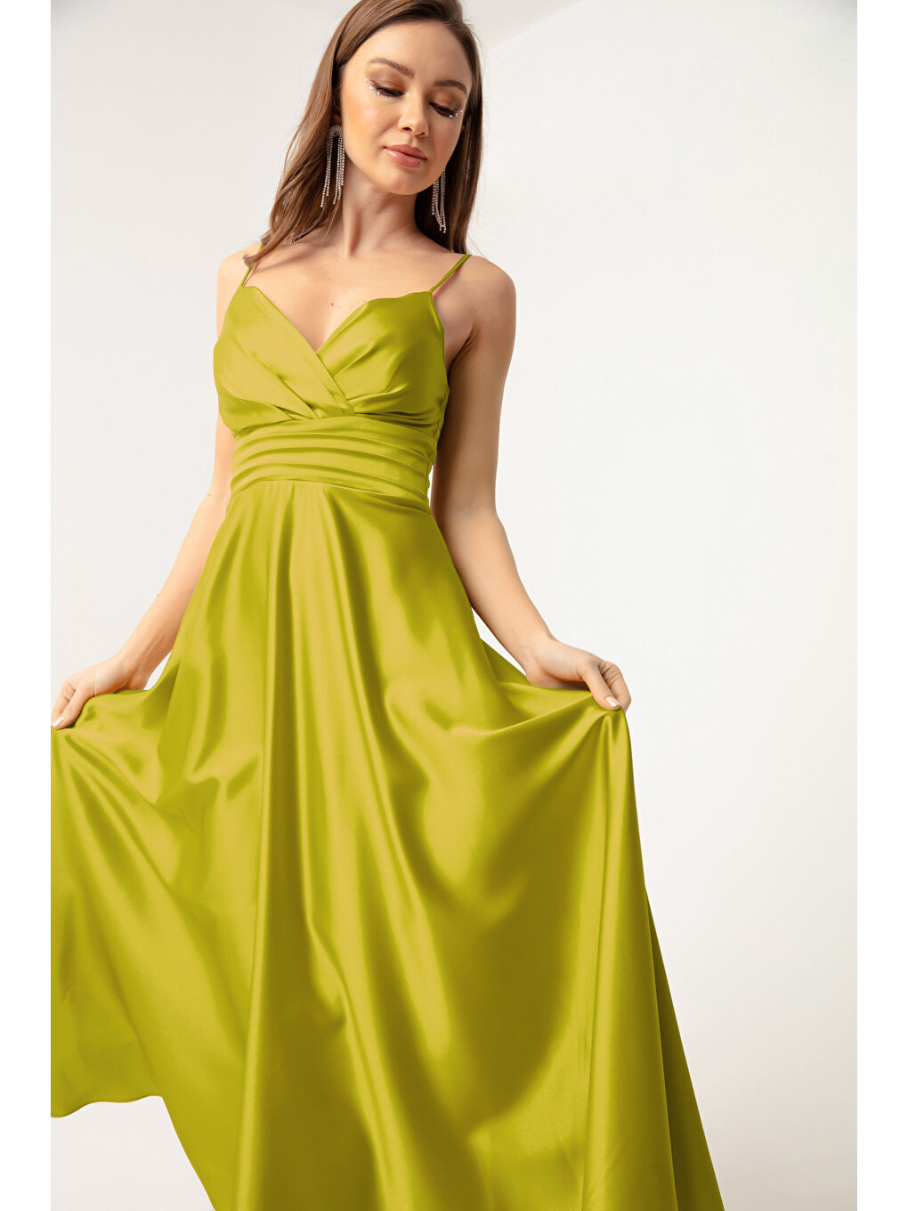 Kadın Fıstık Yeşili  İp Askılı Bel Kemerli Saten Midi Abiye & Mezuniyet Elbisesi-2