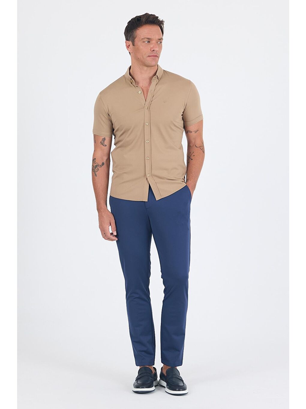 Koyu Bej İtalyan Düğmeli Yaka Kısa Kol Cepsiz Slim Fit Büyük Beden Gömlek 1004250255-1