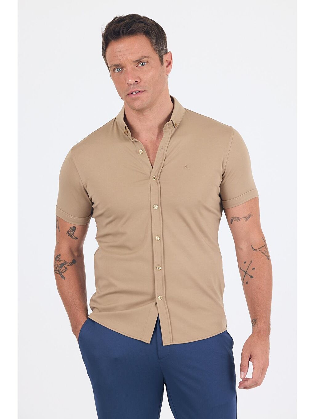 Koyu Bej İtalyan Düğmeli Yaka Kısa Kol Cepsiz Slim Fit Büyük Beden Gömlek 1004250255-2