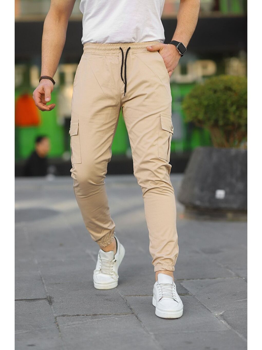 Bej Erkek Slim Fit Beli ve Paçası Lastikli Kargo Cep Pantolon