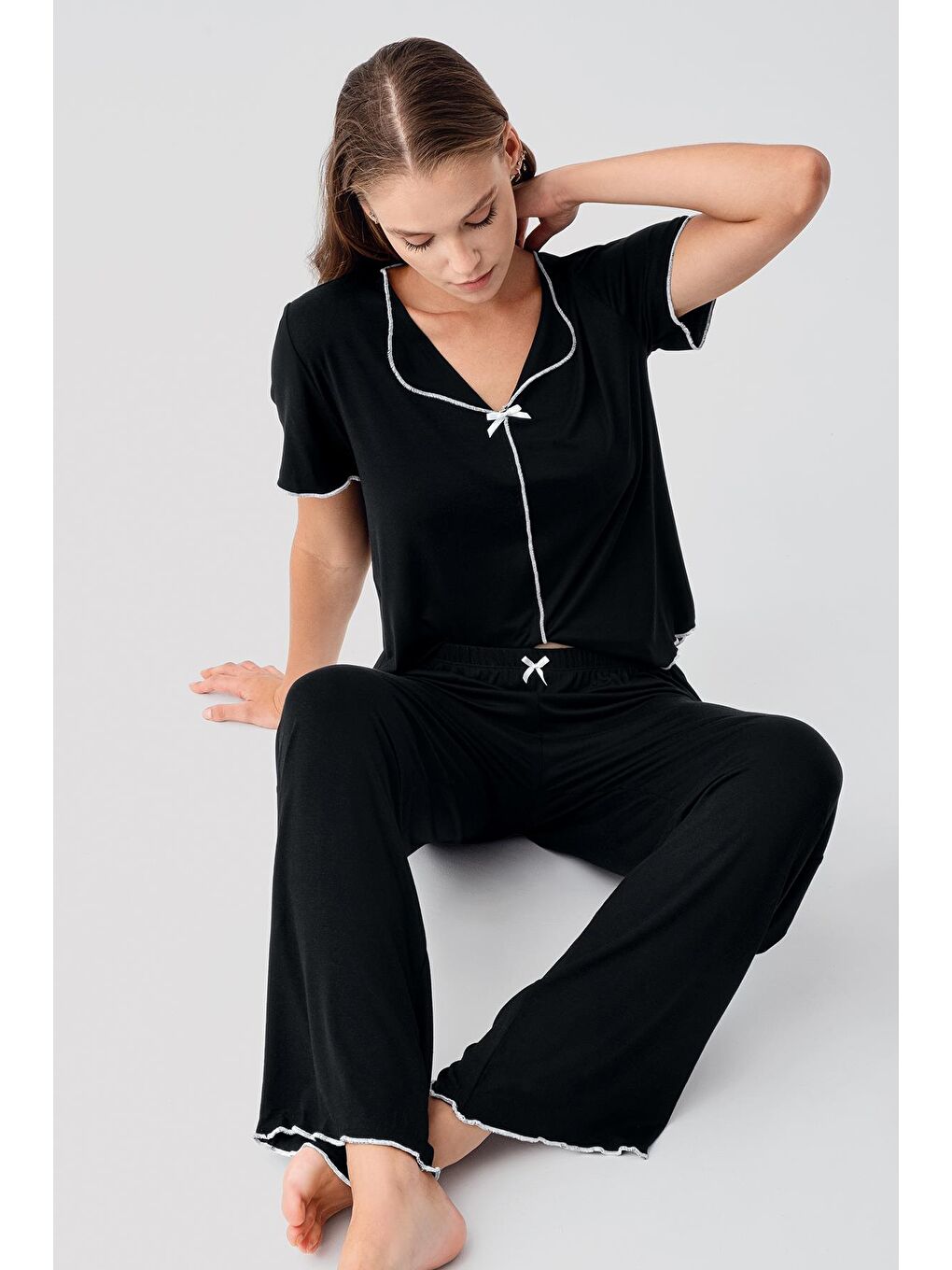 Siyah Kısa Kollu Fiyonklu Esnek Viskoz Pijama Takım 19214-4