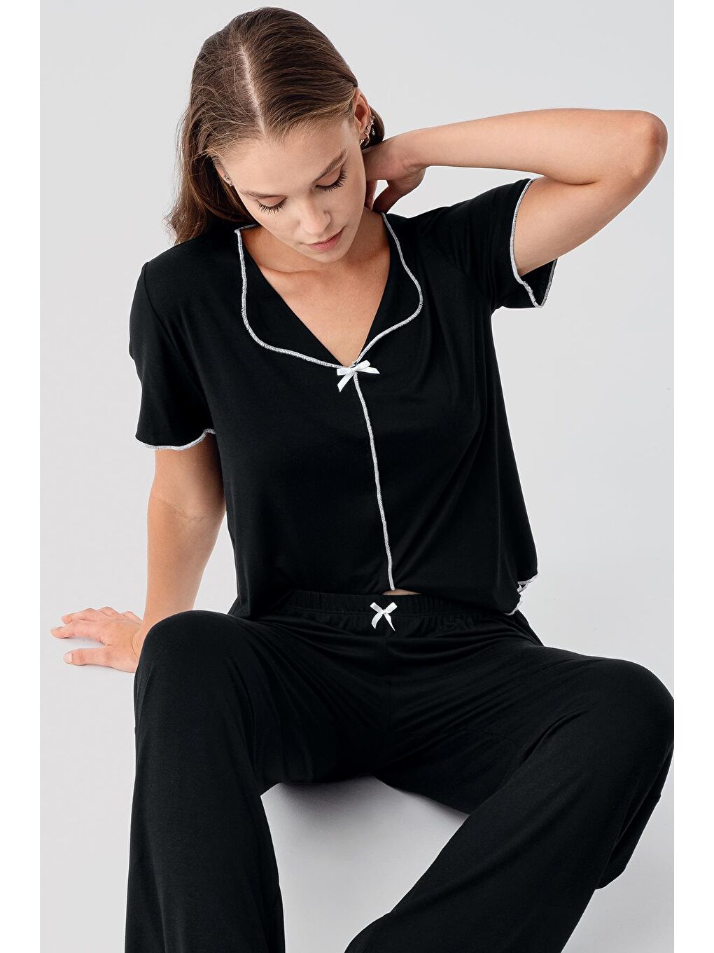 Siyah Kısa Kollu Fiyonklu Esnek Viskoz Pijama Takım 19214-5