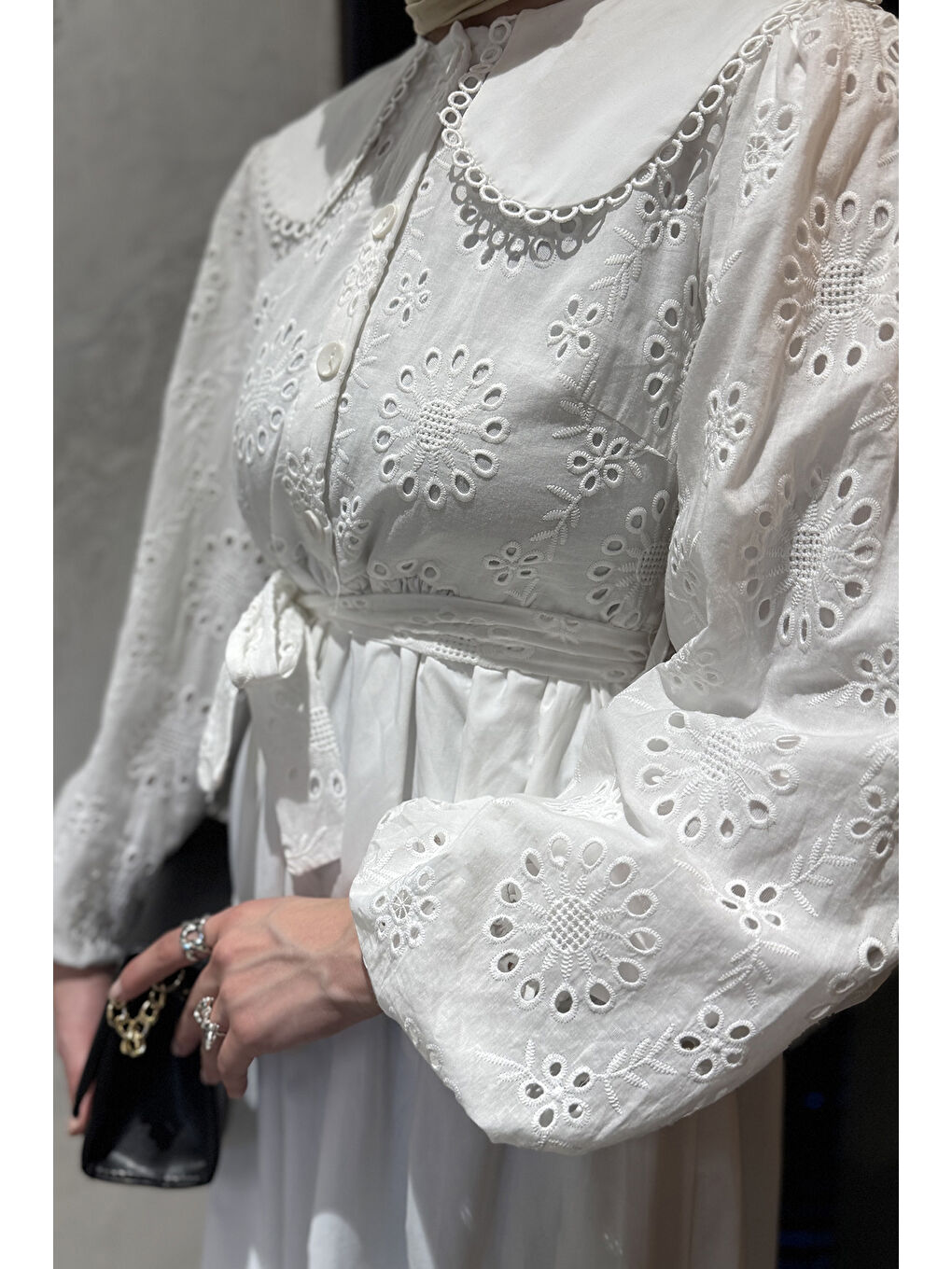 Ekru Kadın Bebe Yaka Ön Düğmeli Fistolu Tesettür Elbise-5