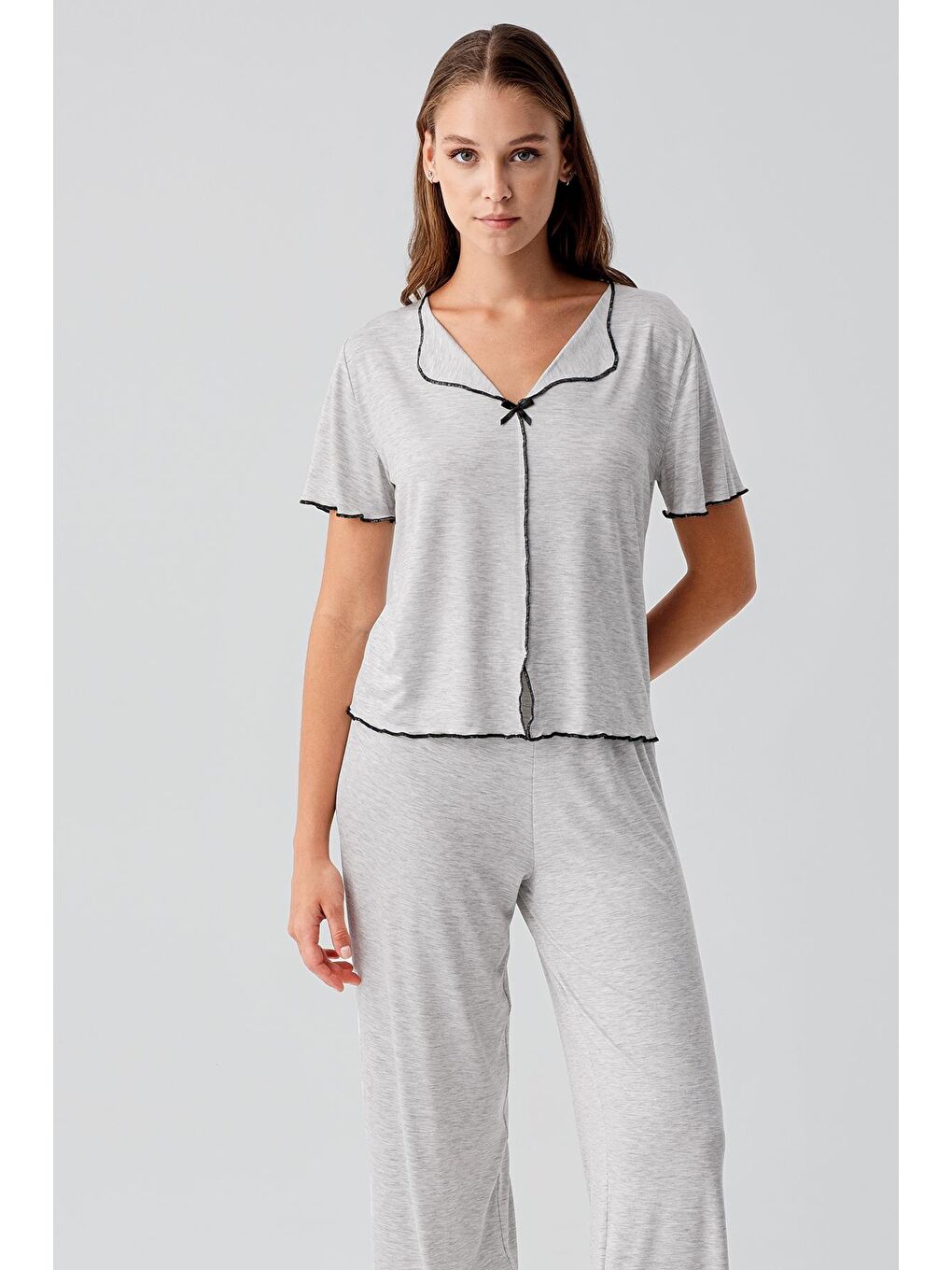 Gri Kısa Kollu Fiyonklu Esnek Viskoz Pijama Takım 19214-3