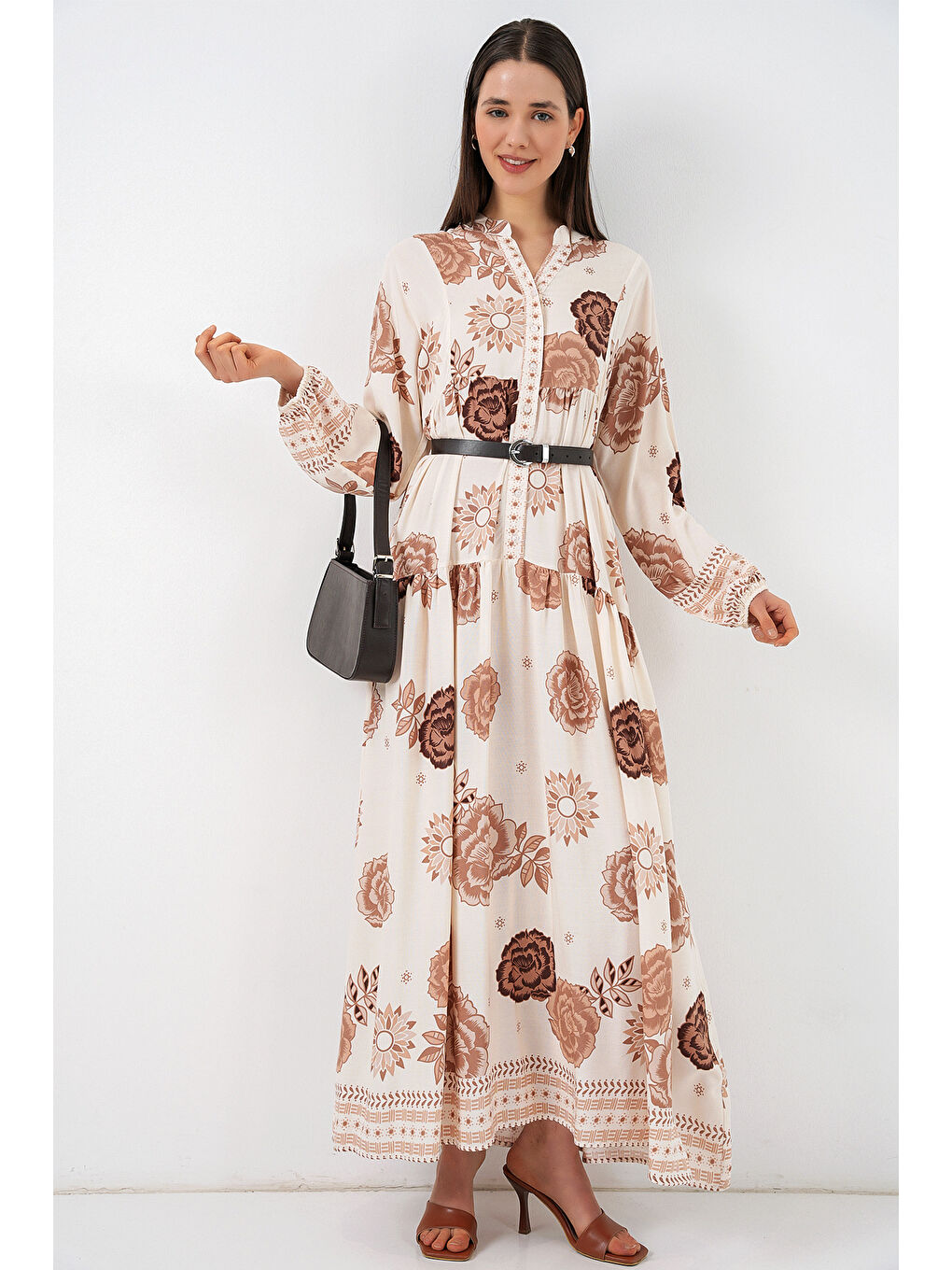 Kadın Desenli Uzun Tesettür Elbise 2585 - A.Bej