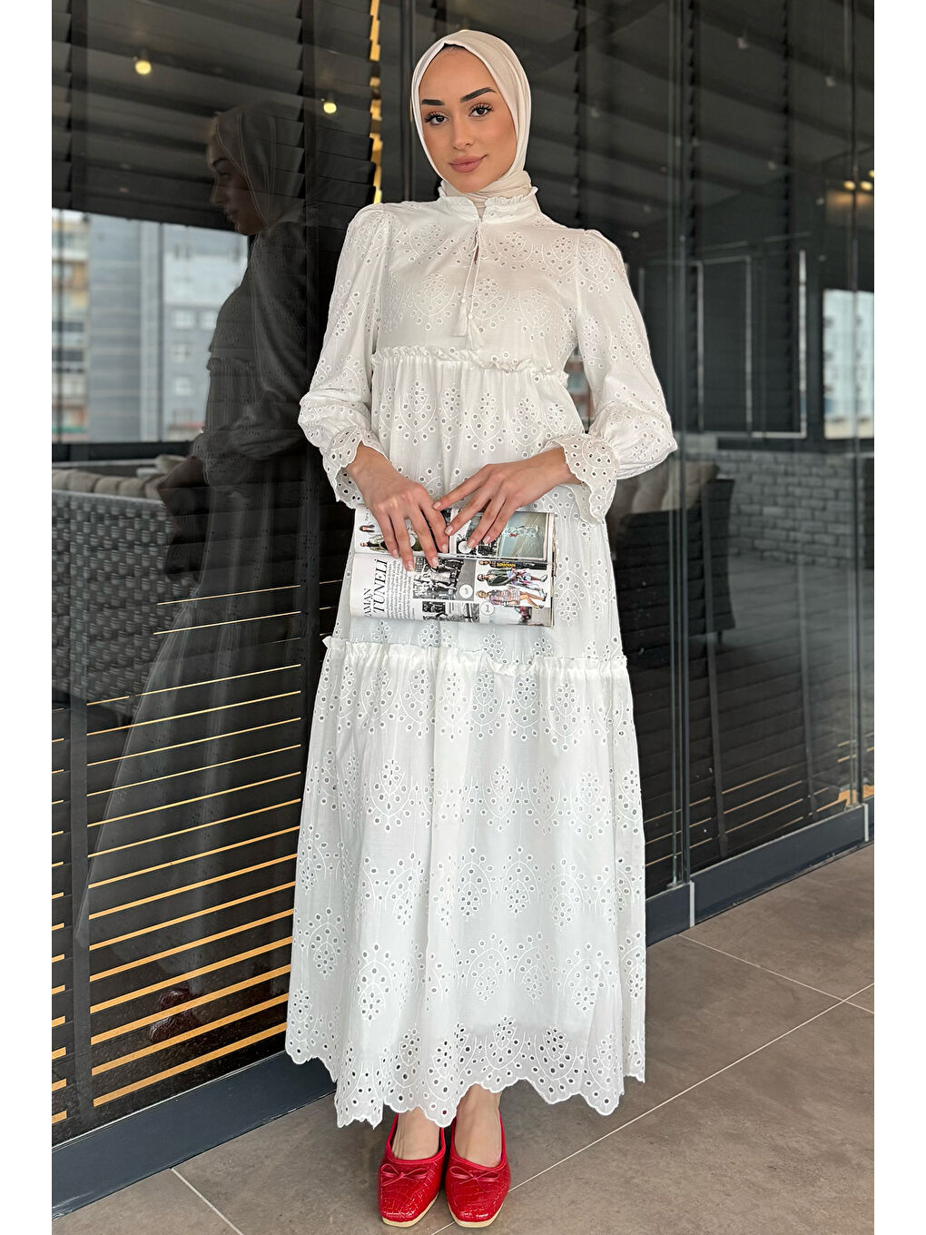 Ekru Kadın Ön Bağlamalı Fırfırlı Fistolu Tesettür Elbise