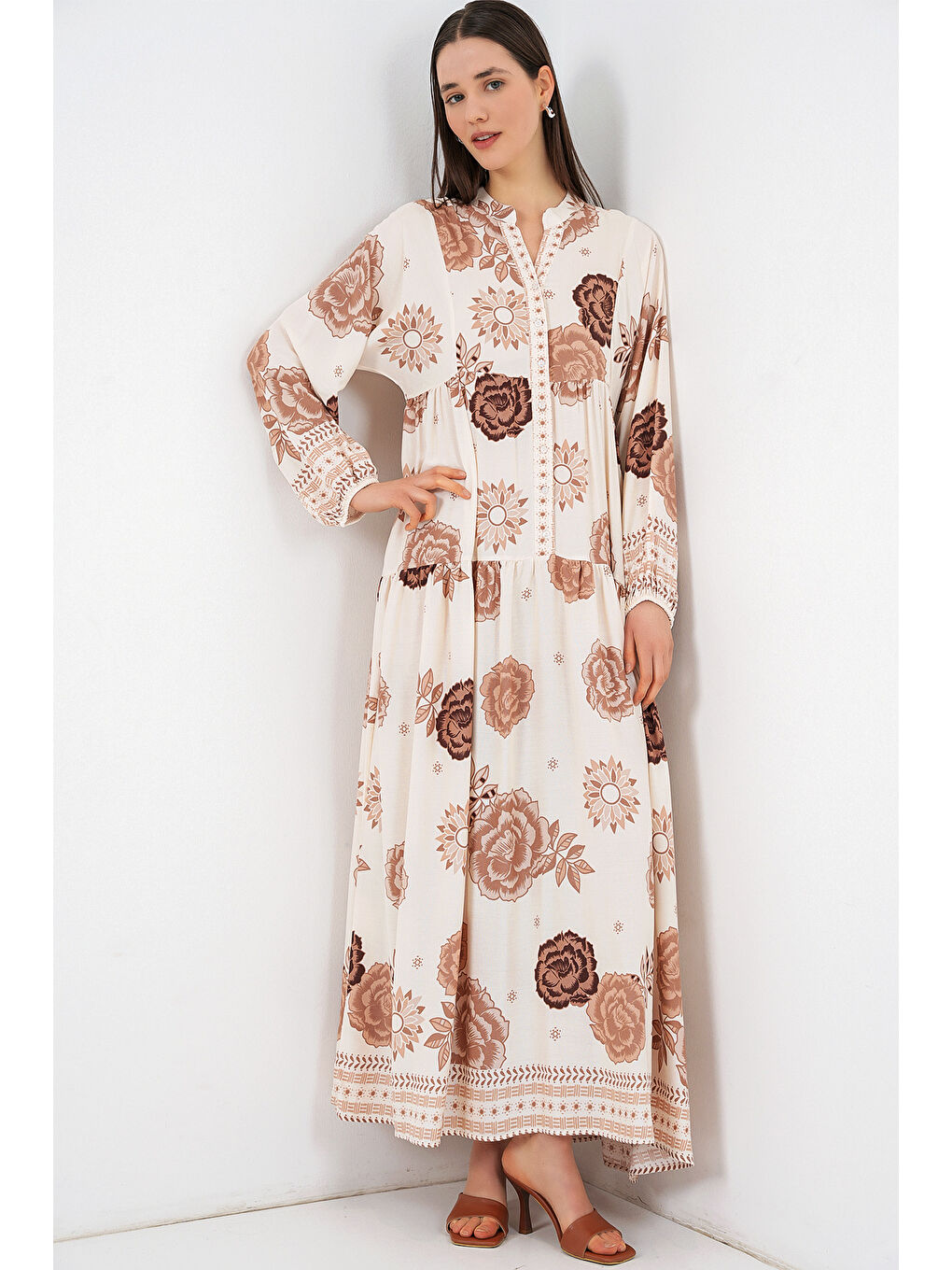 Kadın Desenli Uzun Tesettür Elbise 2585 - A.Bej-1