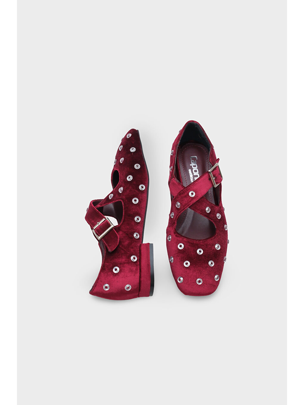 Bordo Janeta Kadife Küt Burunlu Zımbalı Çapraz Bantlı Kadın Babet-5