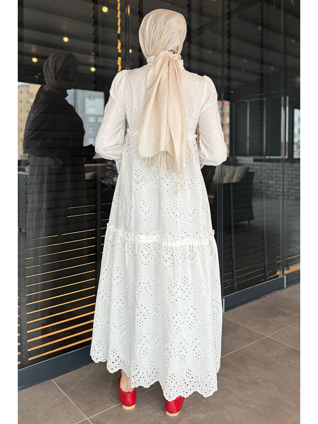 Ekru Kadın Ön Bağlamalı Fırfırlı Fistolu Tesettür Elbise-7