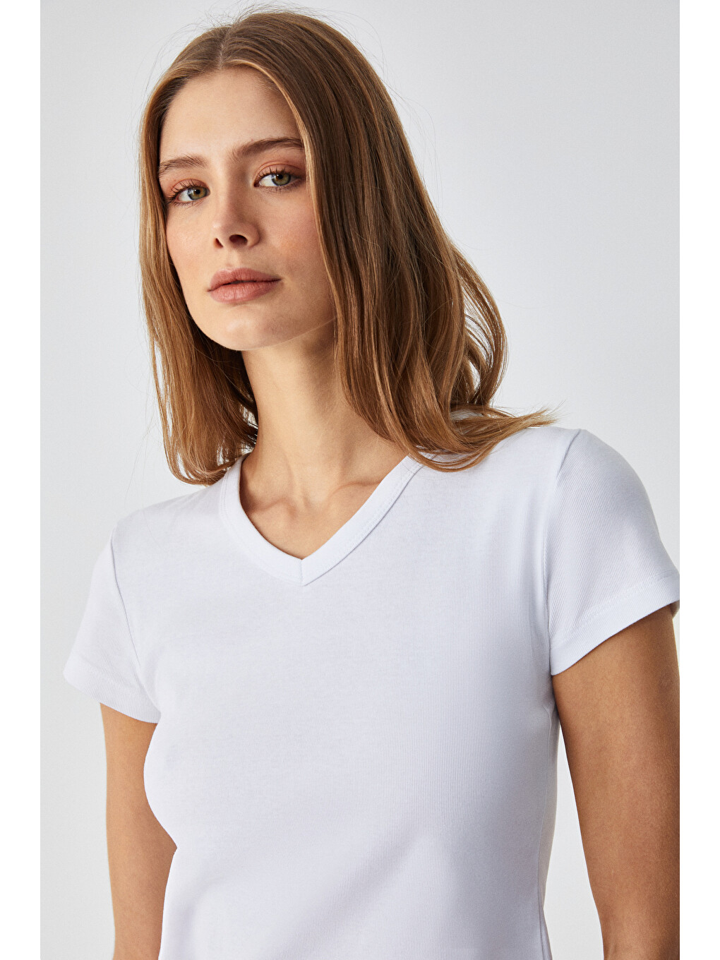 Masroutı Kadın Slim Kısa V Yaka Kısa Kol Beyaz T-shirt-3