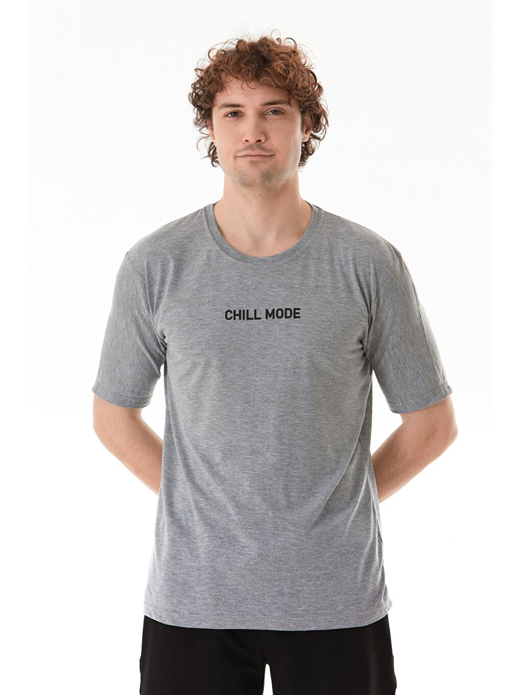 Gri Chıll Mode Yazı Baskılı Tişört