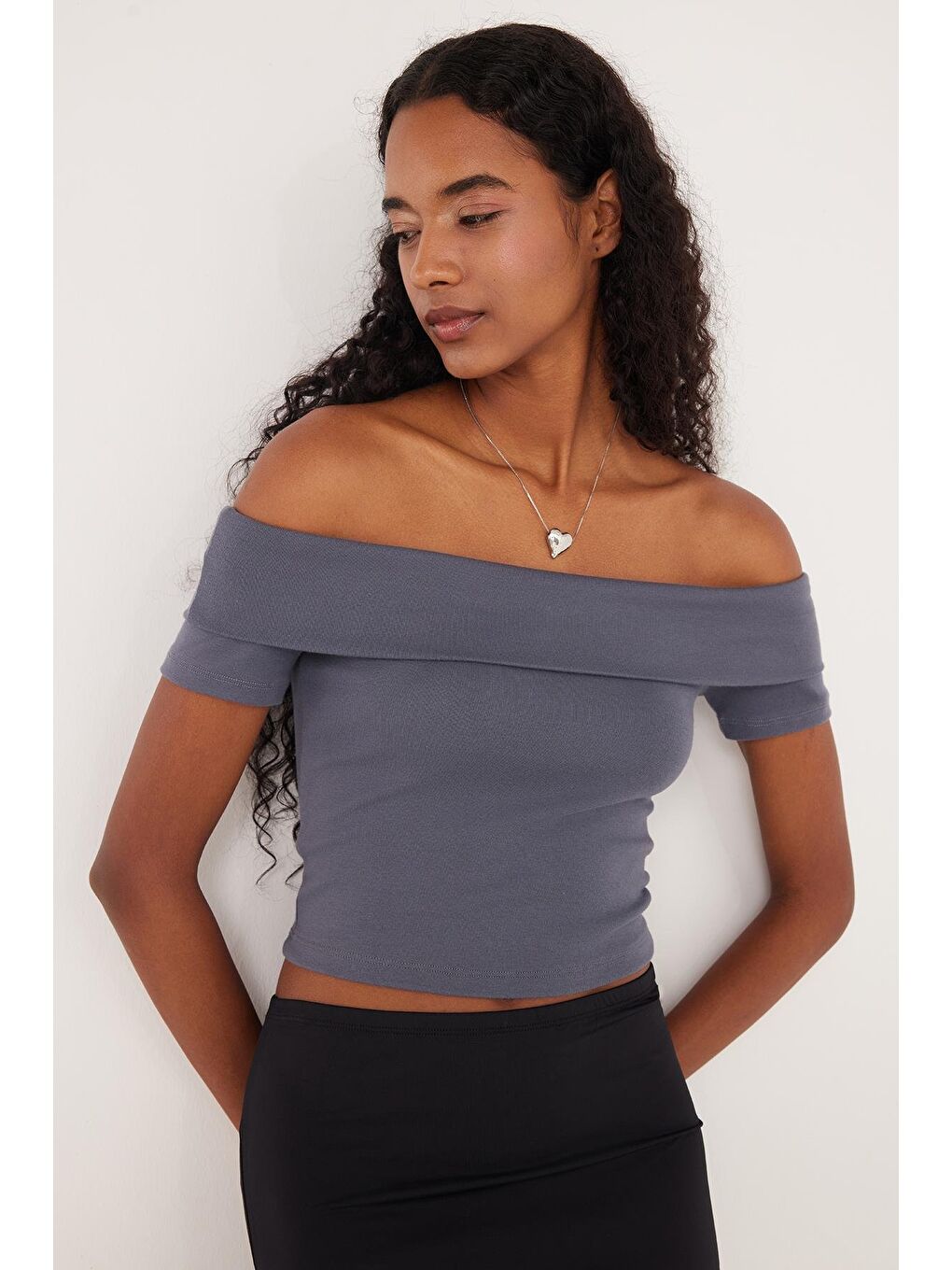 Kadın Standart Fit Normal Kesim Antrasit Straplez Bluz