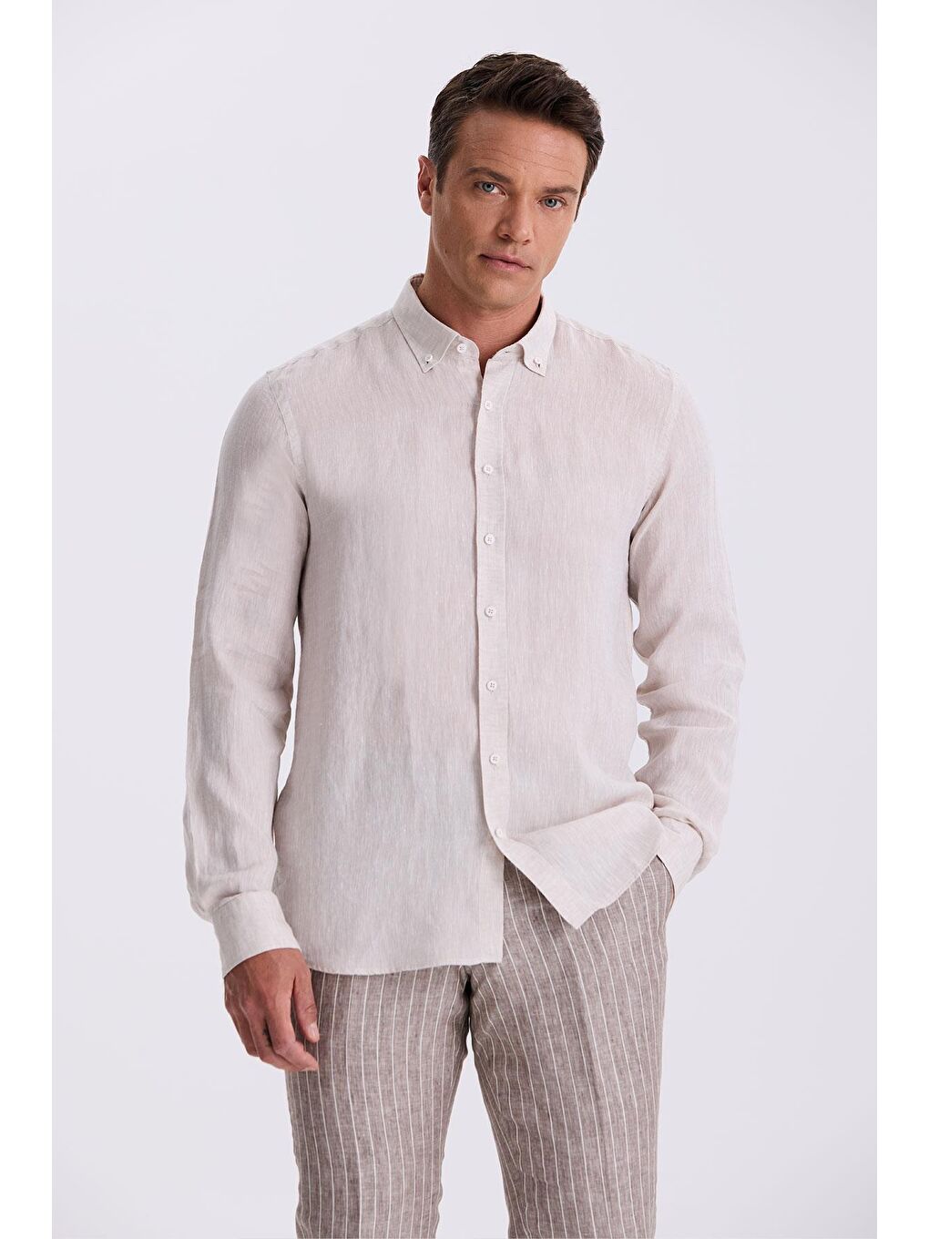 Bej %100 Keten Düğmeli Yaka Comfort Fit Gömlek
