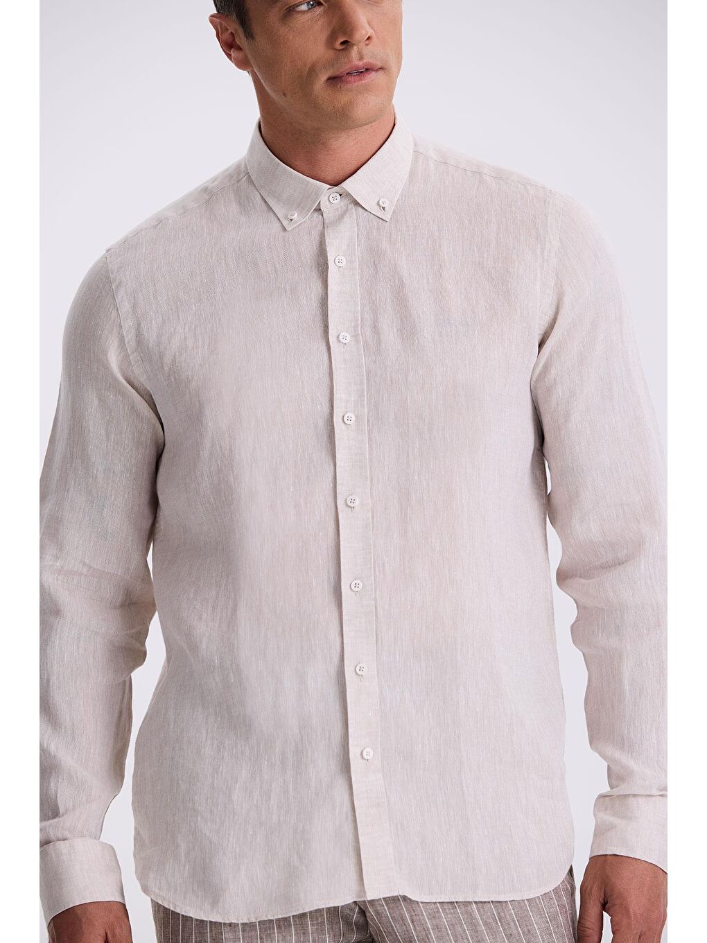 Bej %100 Keten Düğmeli Yaka Comfort Fit Gömlek-2