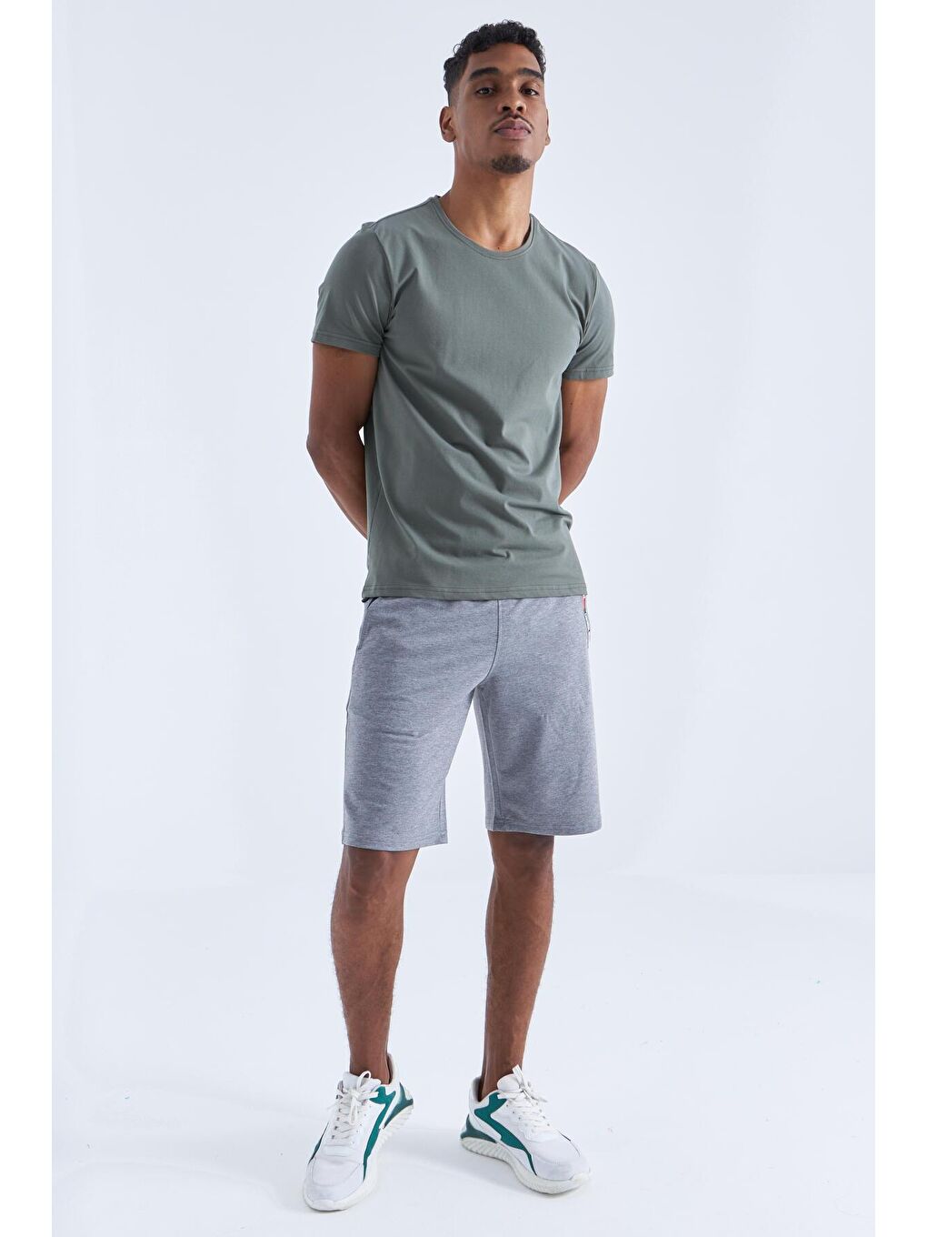 Gri Melanj Fermuar Cep Detaylı Standart Kalıp Erkek Şort - 81135-4
