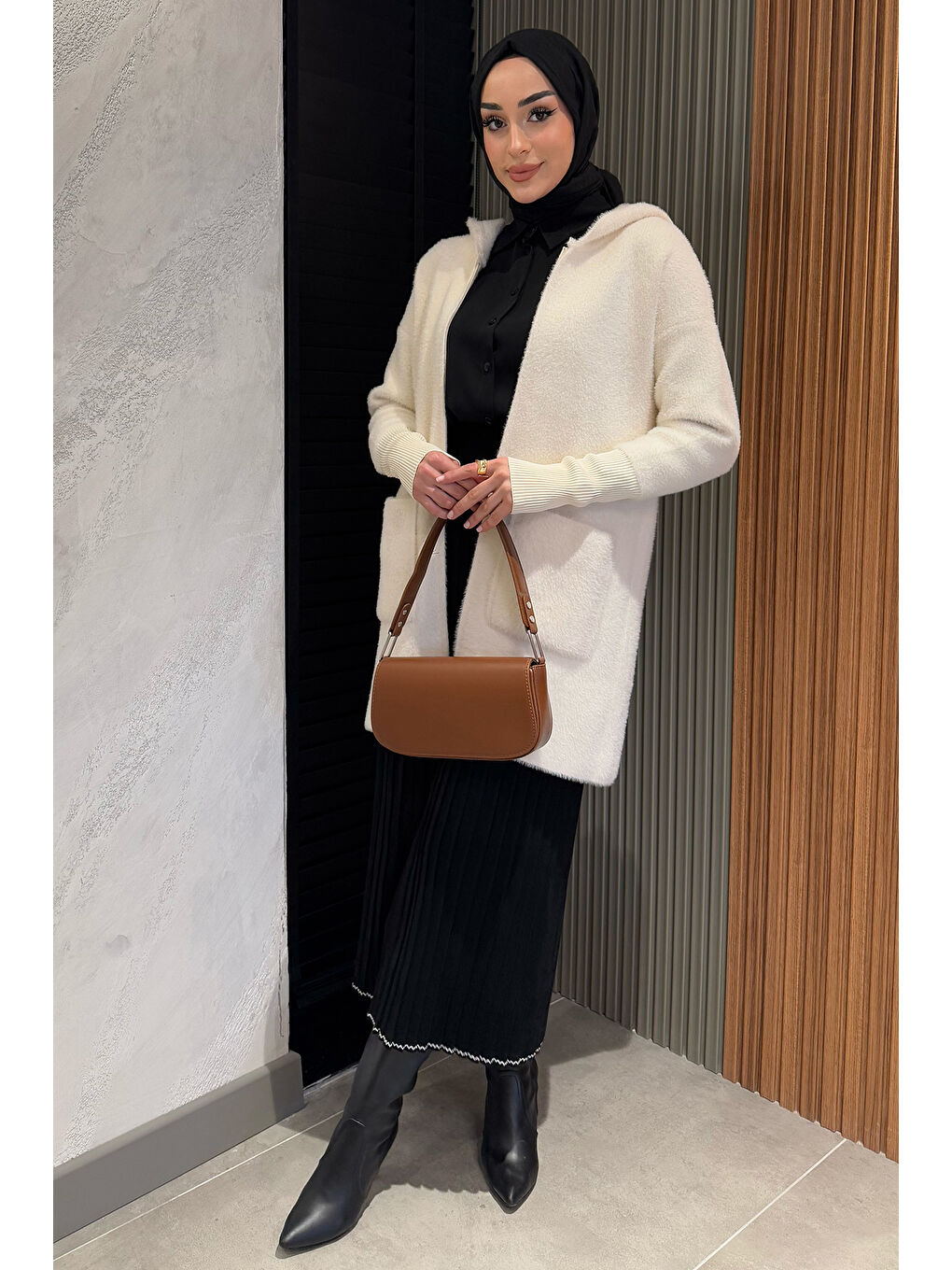 Ekru Kapüşonlu Fermuarlı  İplik Tesettür Hırka-3