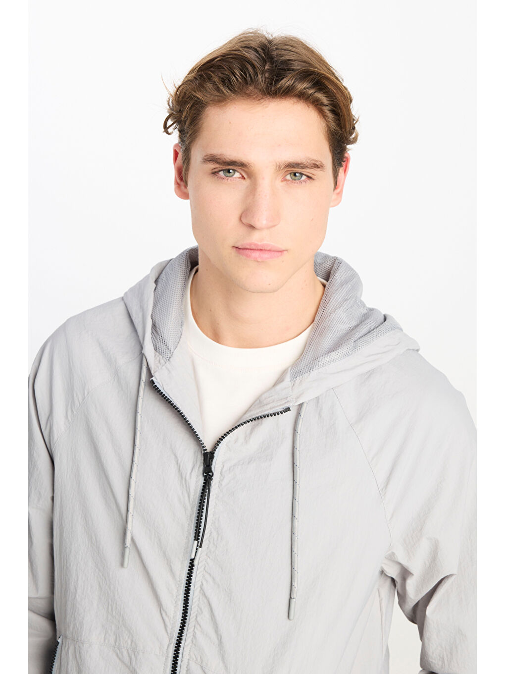 Regular Fit Normal Kesim Kapüşonlu Gri Yağmurluk Ceket-3