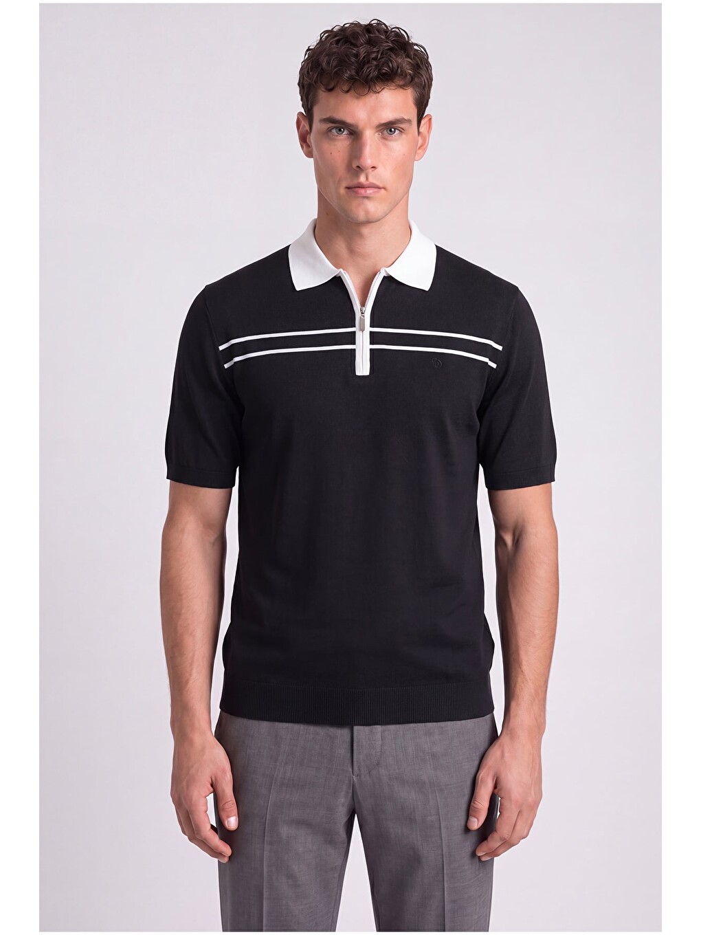 Siyah Regular Fit Fermuarlı Polo Yaka Örme Triko T-shirt