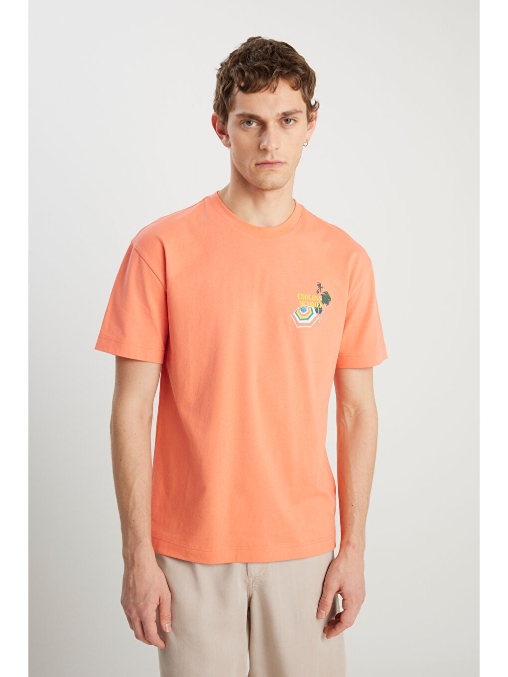 Pembe %100 Pamuk Relaxed Fit Geniş Kesim Bisiklet Yaka Mercan Rengi Tişört-1