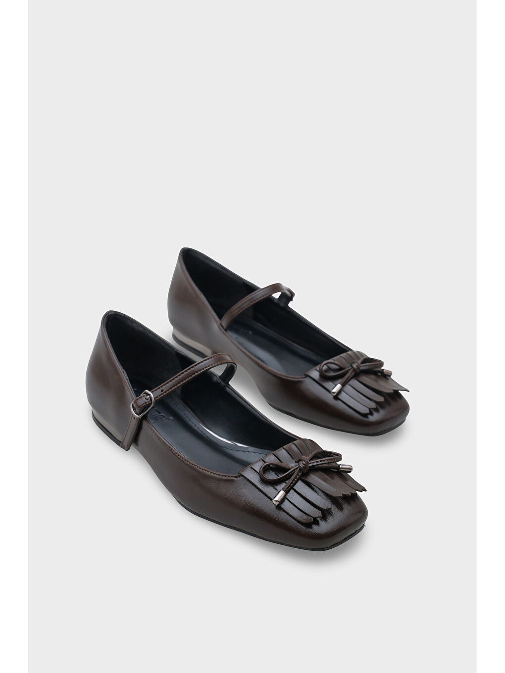 Kahverengi Kelsy Küt Burunlu Püsküllü Kısa Topuklu Kadın Babet-1