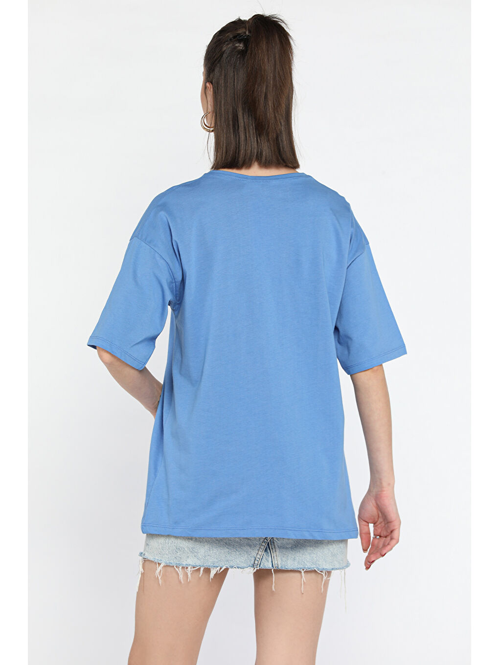 İndigo Ön Leopar Desen Kalp Baskılı Bisiklet Yaka Kadın Tişört-2