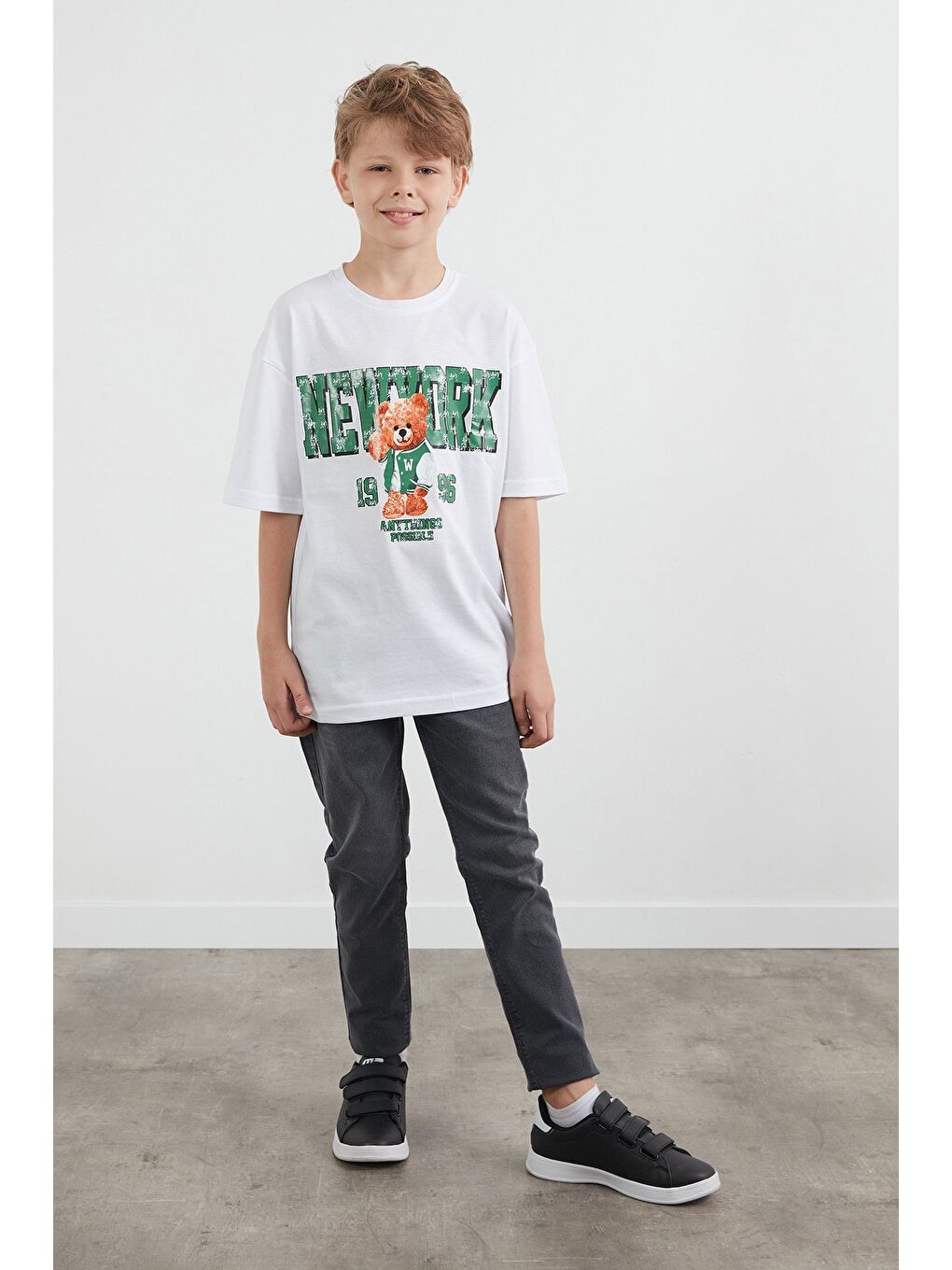 Beyaz Newyork Yazı Ve Ayıcık Baskılı Erkek Çocuk Tişört-2