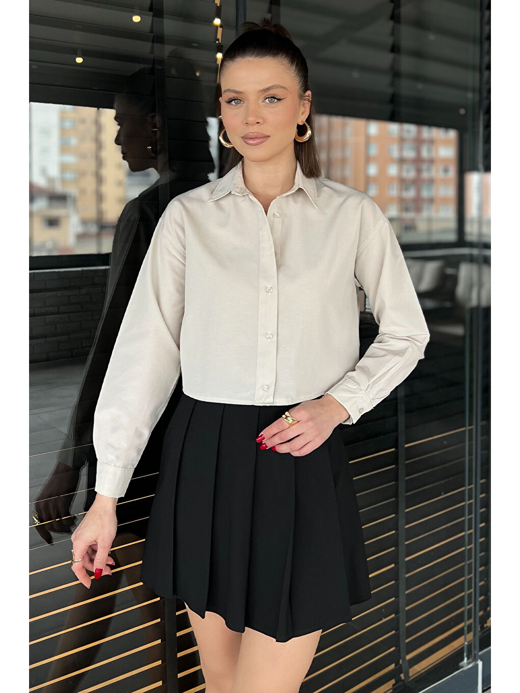 Bej Uzun Kol Kadın Crop Top Gömlek