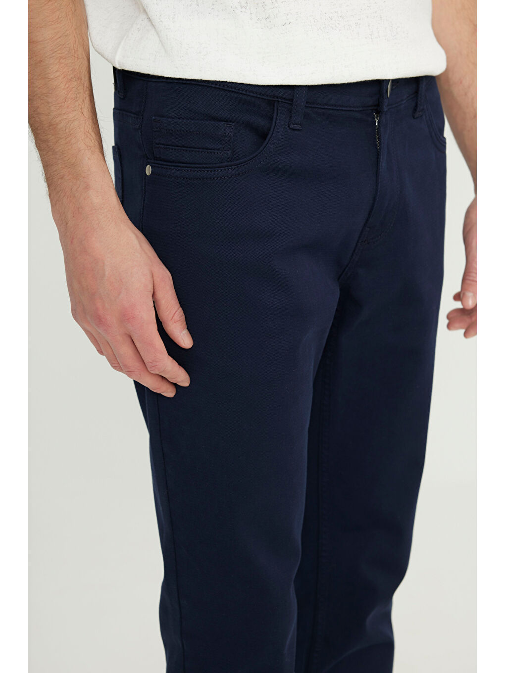 Erkek Lacivert Pamuklu Slim Fit Dar Kesim 5 Cepli Armürlü Esnek Casual Pantolon-4