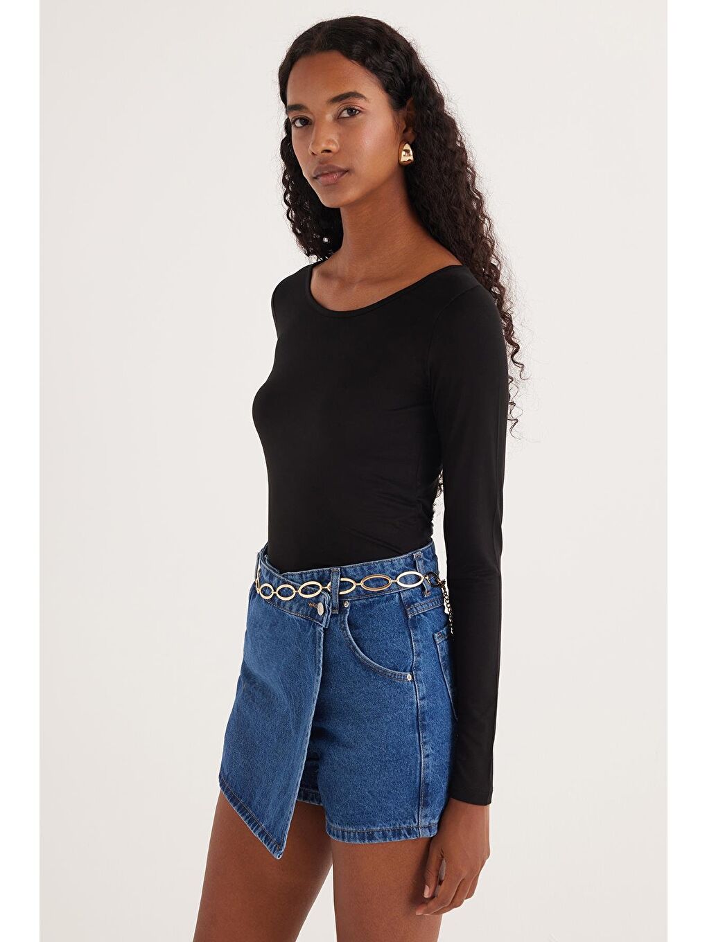 Kadın Slim Fit Dar Kesim Uzun Kollu Viskon Siyah Bluz-1