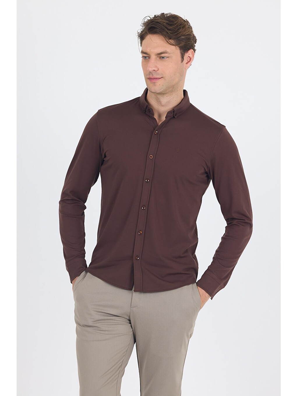 Koyu Kahverengi İtalyan Düğmeli Yaka Uzunkol Cepsiz Slim Fit Gömlek 1004250254-1