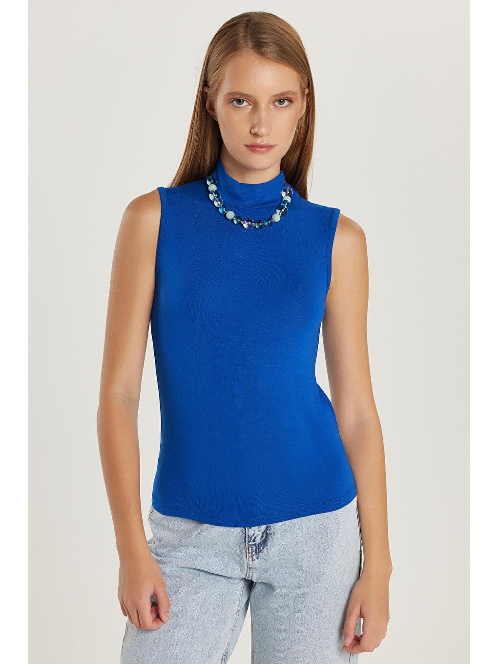 Kadın Regular Fit Klasik Kesim Viskon Kumaş Balıkçı Yaka Sıfır Kol Mavi Bluz-3