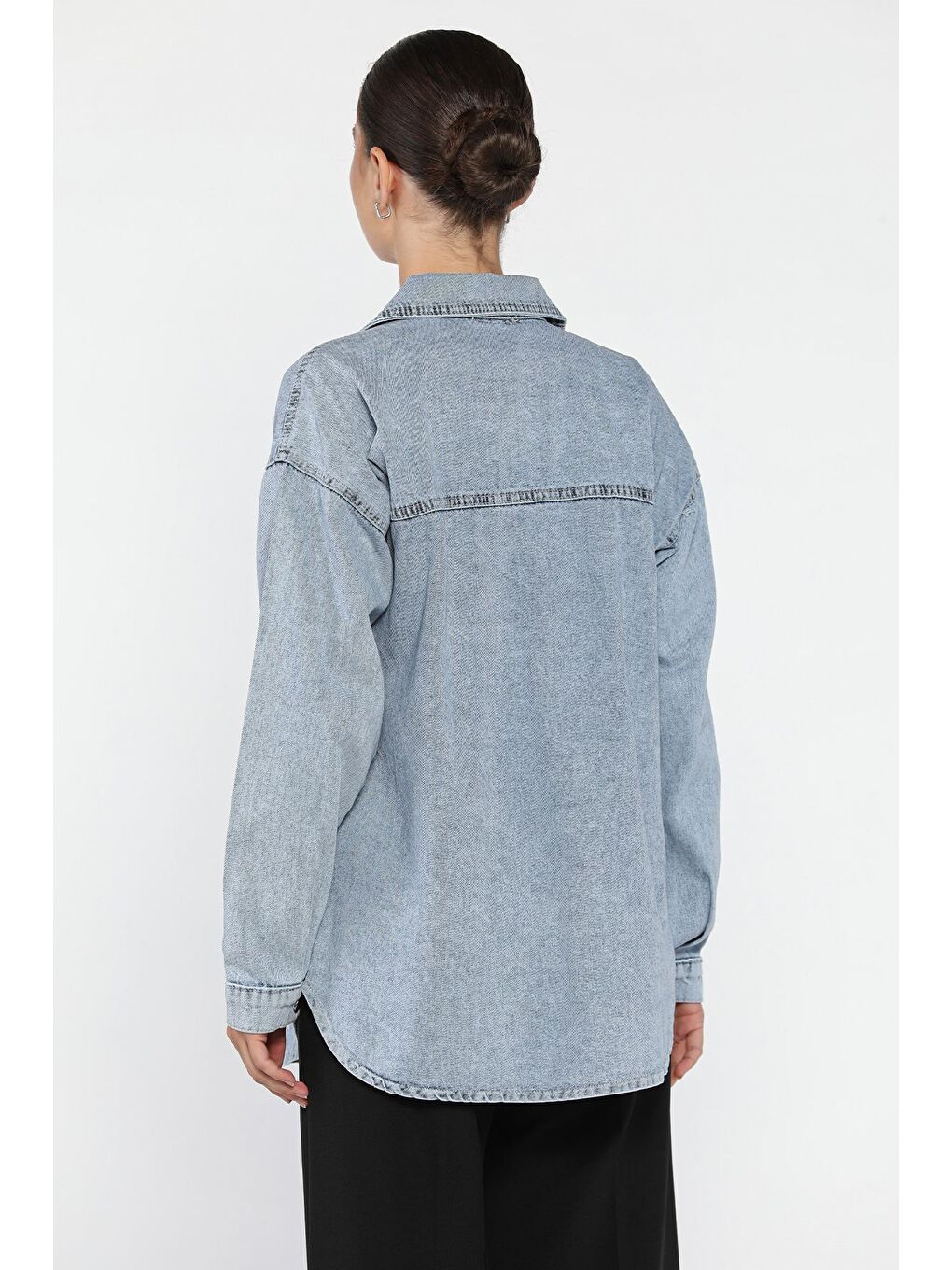 Mavi Kadın Çift Cepli Taş Ve Pul İşlemeli Jean Ceket-1