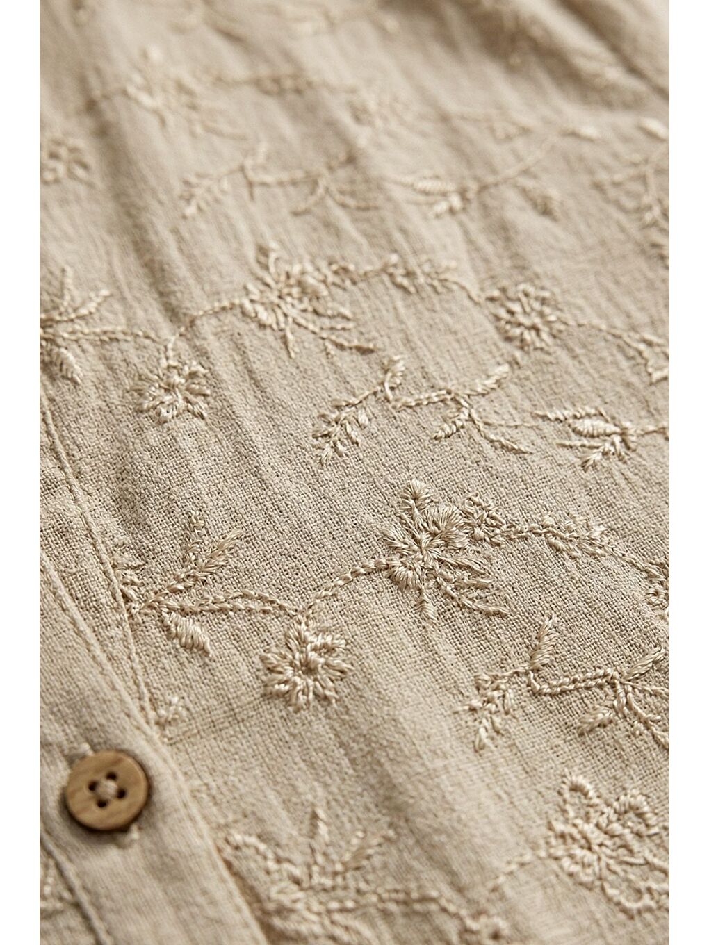 Bej Hakim Yaka Düğmeli Uzun Kollu Düğmeli Casual Müslin Dokuma Gömlek 75 63-1