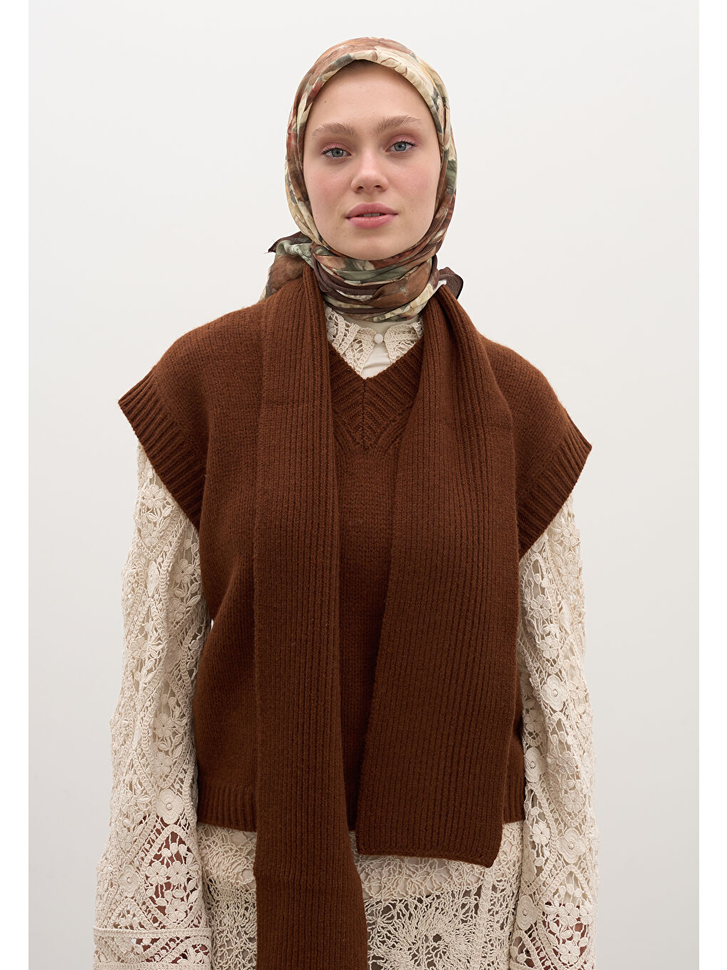 Kahverengi ROSE BREEZE DESEN PAMUKLU VİSKON EŞARP SICAK KAHVE-2