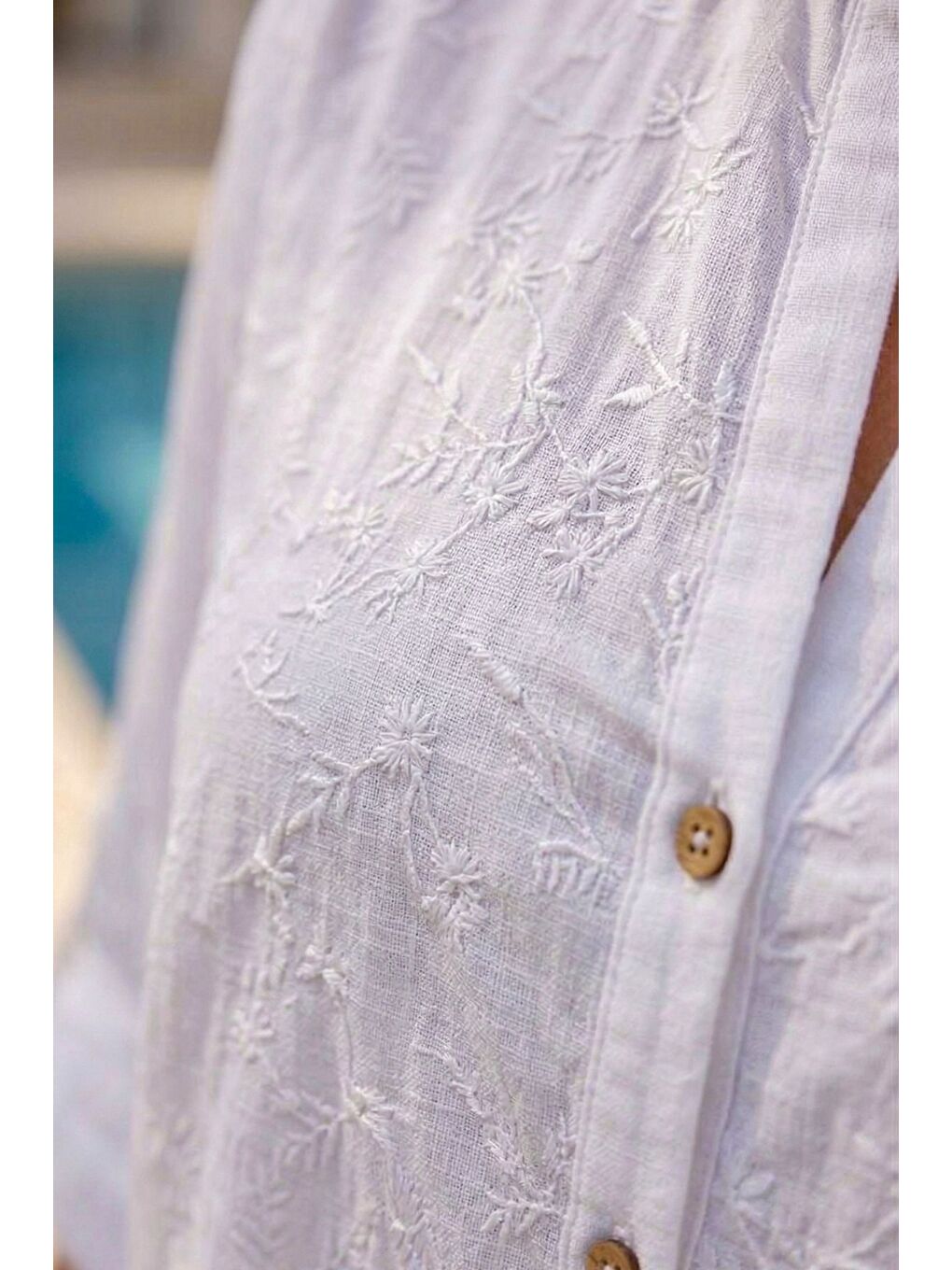 Beyaz Hakim Yaka Düğmeli Uzun Kollu Düğmeli Casual Müslin Dokuma Gömlek 75 63-1